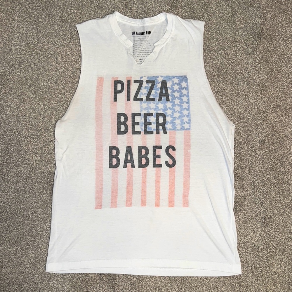 Cut off graphic muscle t shirt by The Laundry Room size M/L 🍕🇺🇸